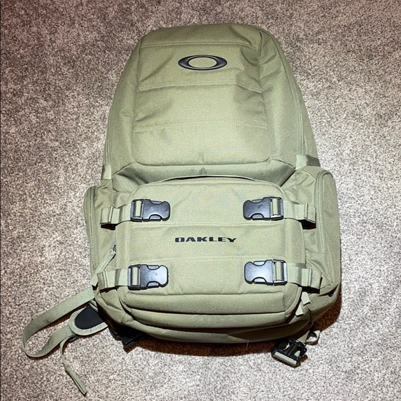 oakley chamber range bag